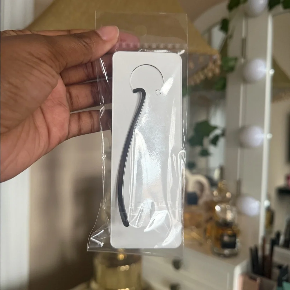 Handmade Bookmark Keychain - Picture 8 of 8